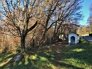 54 Alla santella della Madonna del Perello a Pratolungo
